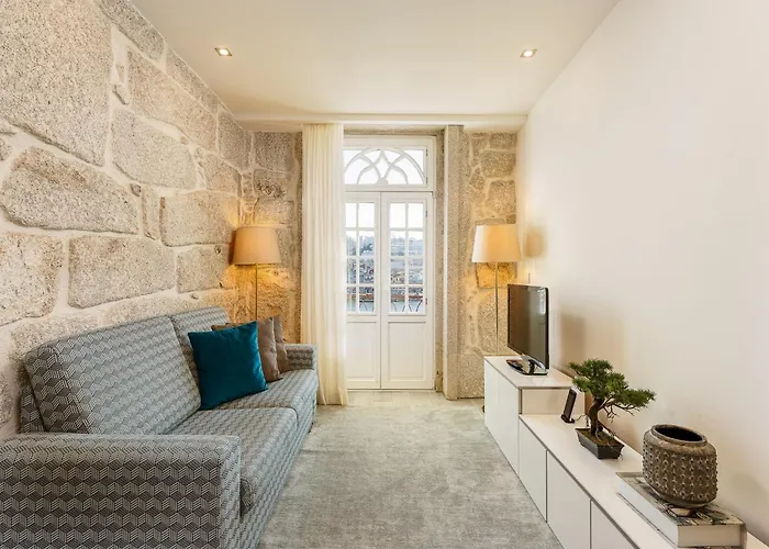 Charming Porto Retreat With River Views