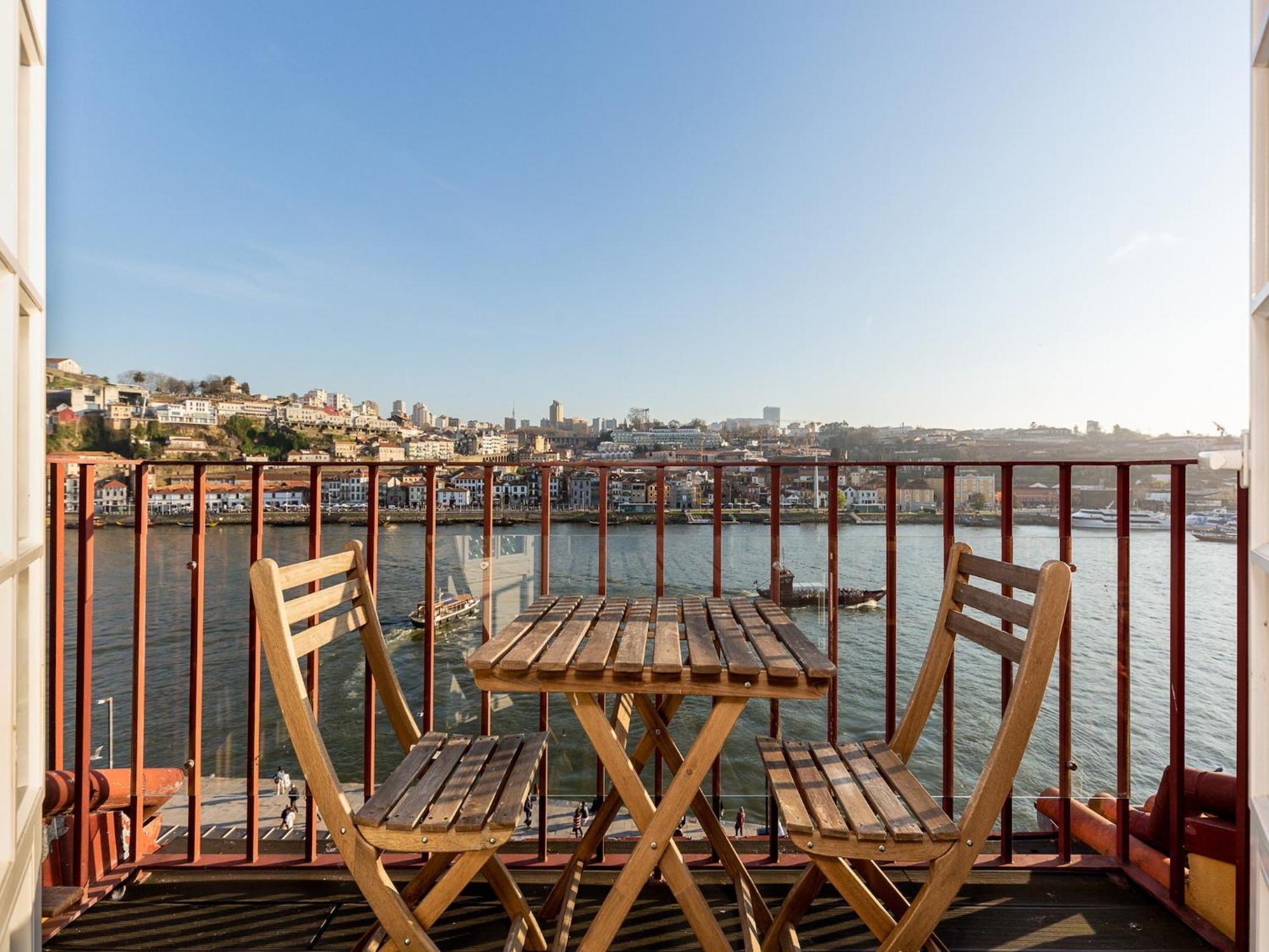 Charming Retreat With River Views Apartamento